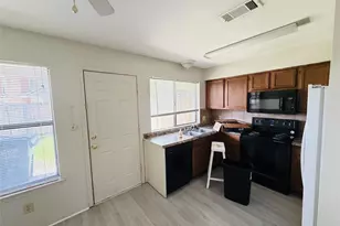 221 Meadow Ct, Keller, TX 76248 - Photo 4
