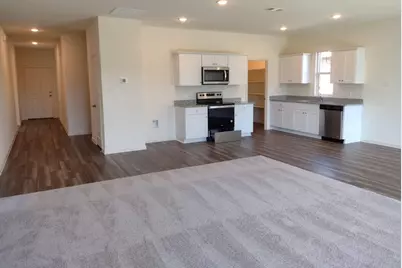 1565 Shadow Hawk Drive, Fort Worth, TX 76052 - Photo 2