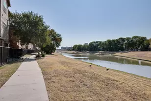 596 Waterloo Dr, Lewisville, TX 75067 - Photo 36