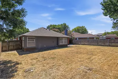 2866 White Oak Drive, Grand Prairie, TX 75052 - Photo 16
