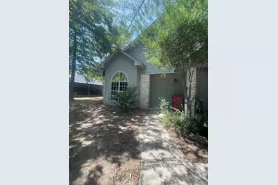 302-308 N Mill Street #306, Savoy, TX 75479 - Photo 4