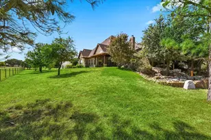 9229 Hub Clark Rd, Pilot Point, TX 76258 - Photo 28