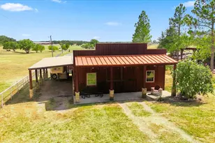 9229 Hub Clark Rd, Pilot Point, TX 76258 - Photo 30