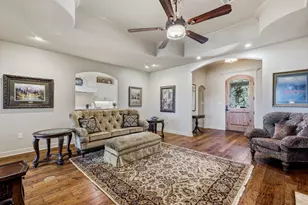 9229 Hub Clark Rd, Pilot Point, TX 76258 - Photo 6