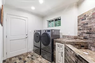 9229 Hub Clark Rd, Pilot Point, TX 76258 - Photo 20