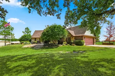 9229 Hub Clark Road, Pilot Point, TX 76258 - Photo 2