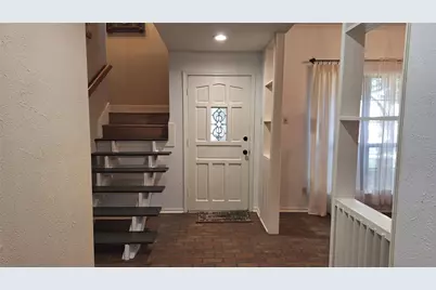 2022 Brookside Drive, Grapevine, TX 76051 - Photo 2