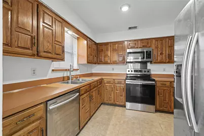 569 Briarcliff Drive, Garland, TX 75043 - Photo 10