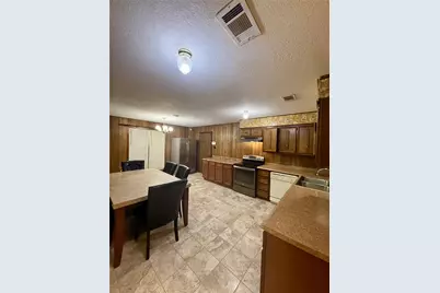 701 W 9th Street, Clarksville, TX 75426 - Photo 8