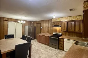 701 W 9th St, Clarksville, TX 75426 - Photo 8