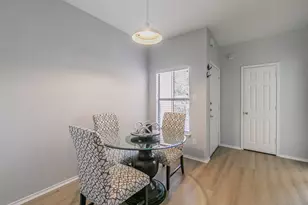 3212 Donnelly Cir, Fort Worth, TX 76107 - Photo 4