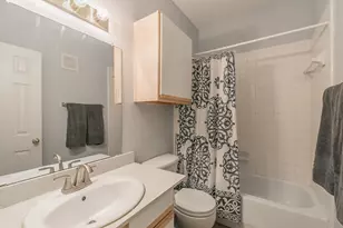 3212 Donnelly Cir, Fort Worth, TX 76107 - Photo 24
