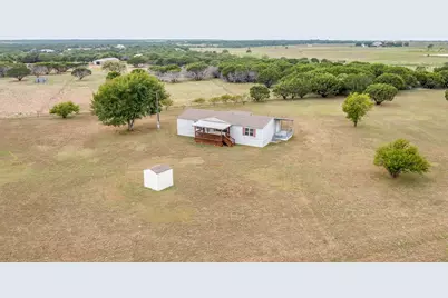 9064 Summit Court E, Cleburne, TX 76033 - Photo 10