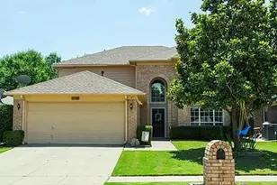 1149 Highland Station Dr, Saginaw, TX 76131 - Photo 2
