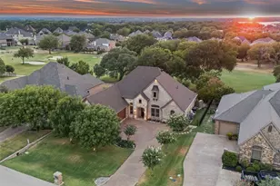 12233 Indian Creek Dr, Fort Worth, TX 76179 - Photo 2