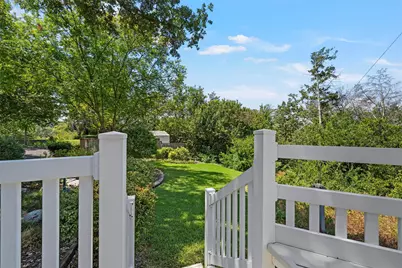 1300 Circlewood Drive, Woodway, TX 76712 - Photo 32