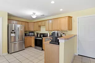 921 Calder St, Howe, TX 75459 - Photo 10