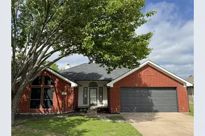 1025 Boardwalk Street, Midlothian, TX 76065 - Photo 2