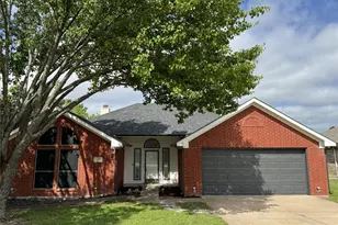1025 Boardwalk St, Midlothian, TX 76065 - Photo 2