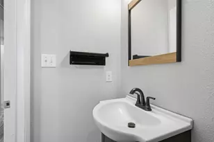 1319 Lansford Ave, Dallas, TX 75224 - Photo 20