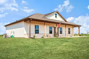 225 Private Road 33083, Sumner, TX 75486 - Photo 2