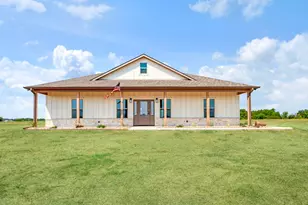 225 Private Road 33083, Sumner, TX 75486 - Photo 1