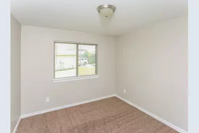 623 Hilton Drive, Lancaster, TX 75146 - Photo 12
