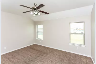 623 Hilton Drive, Lancaster, TX 75146 - Photo 6