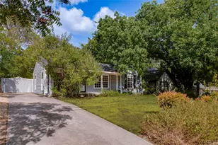 1806 Lakeland Dr, Dallas, TX 75218 - Photo 2