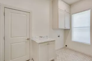 2144 Fountain Square Dr, Fort Worth, TX 76107 - Photo 22