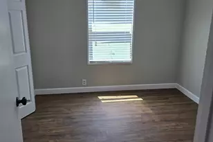 412 Smith Row, Sherman, TX 75090 - Photo 8