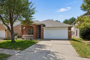 1023 Aviary, Aubrey, TX 76227 - Photo 2
