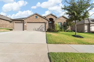 1812 Millbrae Rd, Cleburne, TX 76033 - Photo 1
