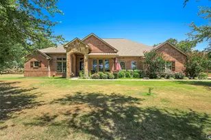 101 Sandlin Ct, Springtown, TX 76082 - Photo 2