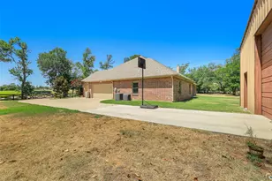101 Sandlin Ct, Springtown, TX 76082 - Photo 36