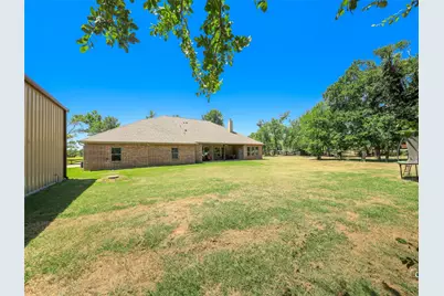 101 Sandlin Court, Springtown, TX 76082 - Photo 34