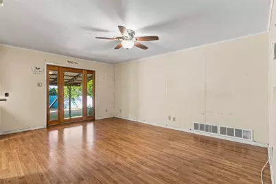 6725 Cylinda Sue Circle, North Richland Hills, TX 76180 - Photo 6