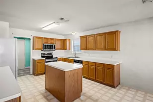 6014 Harwood Crossing Dr, Arlington, TX 76018 - Photo 12