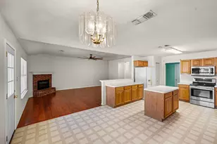 6014 Harwood Crossing Dr, Arlington, TX 76018 - Photo 8