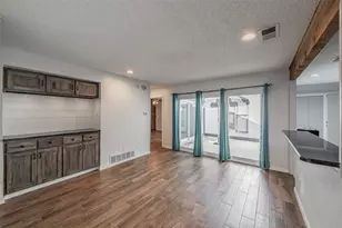 5520 Willow Cir, Fort Worth, TX 76112 - Photo 8