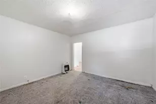 915 Dawson St, Waco, TX 76704 - Photo 12