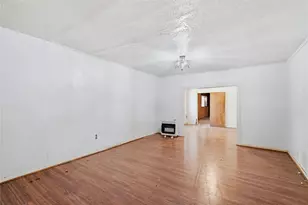 915 Dawson St, Waco, TX 76704 - Photo 2