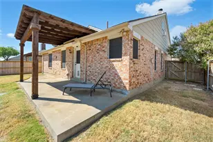 1808 Rybovich Ln, Mansfield, TX 76063 - Photo 4