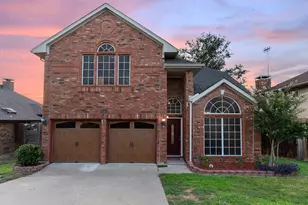 1339 Barclay Dr, Carrollton, TX 75007 - Photo 2