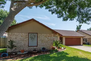 6912 Lyndale Dr, Watauga, TX 76148 - Photo 1