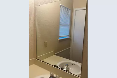 1201 Division Street, Greenville, TX 75401 - Photo 12