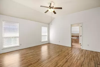 122 Donna Circle, Granbury, TX 76049 - Photo 16