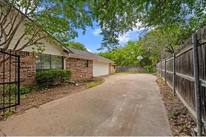 4604 Clay Court Lane, Arlington, TX 76017 - Photo 4