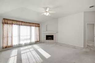 4816 Barnhill Ln, Fort Worth, TX 76135 - Photo 8