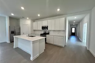 443 Ridge Dr, Justin, TX 76247 - Photo 2